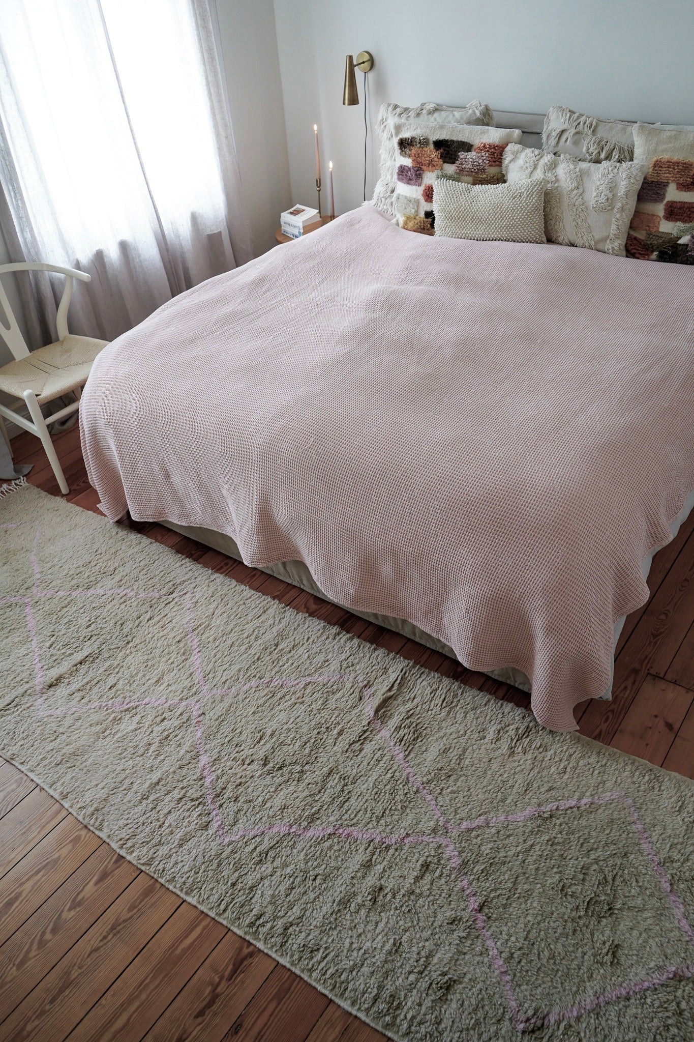 Fluffy Woven Rug The Pink Diamond