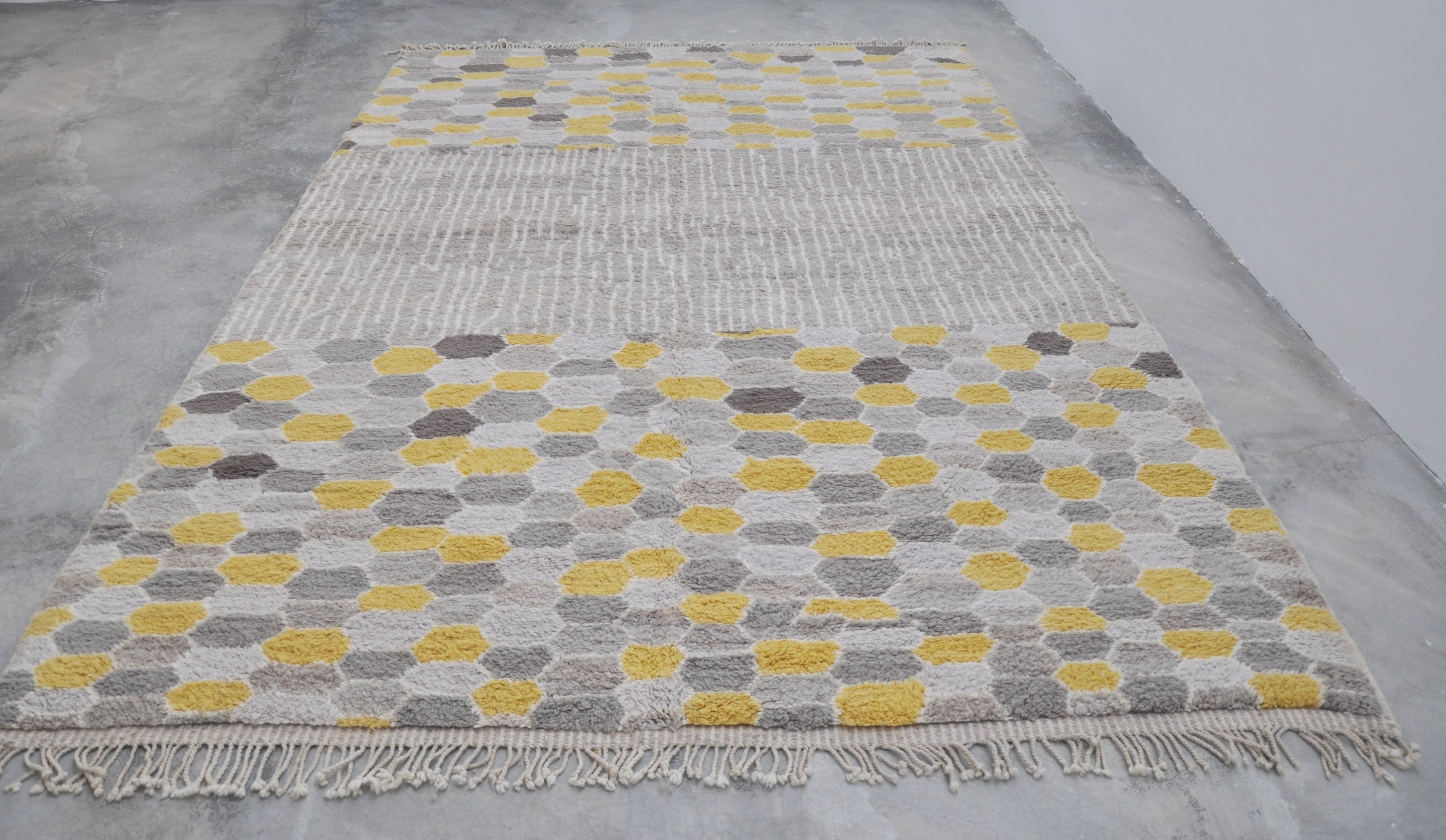 Fluffy Woven Rug Tizizua