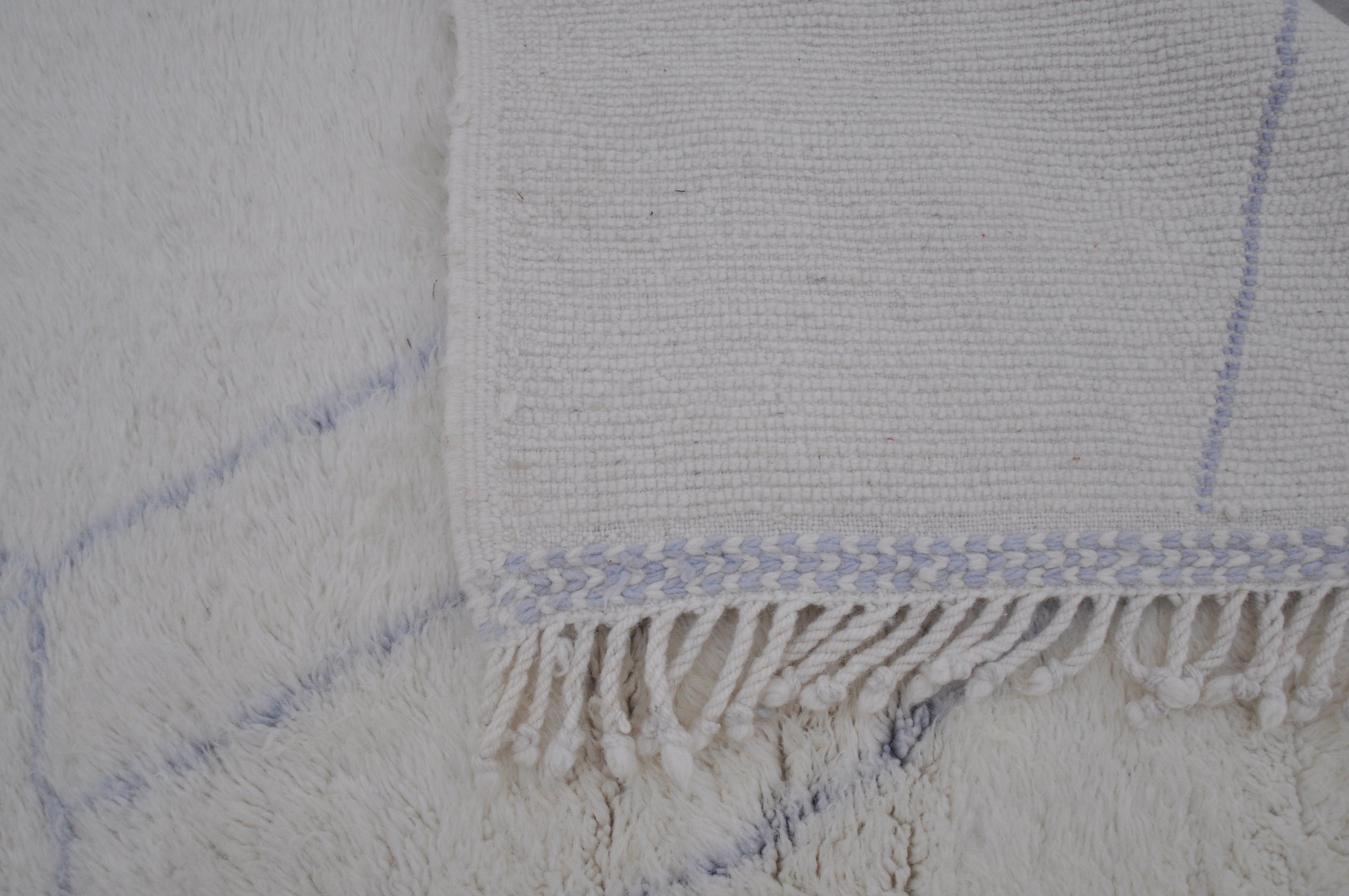 Fluffy Woven Rug Itto