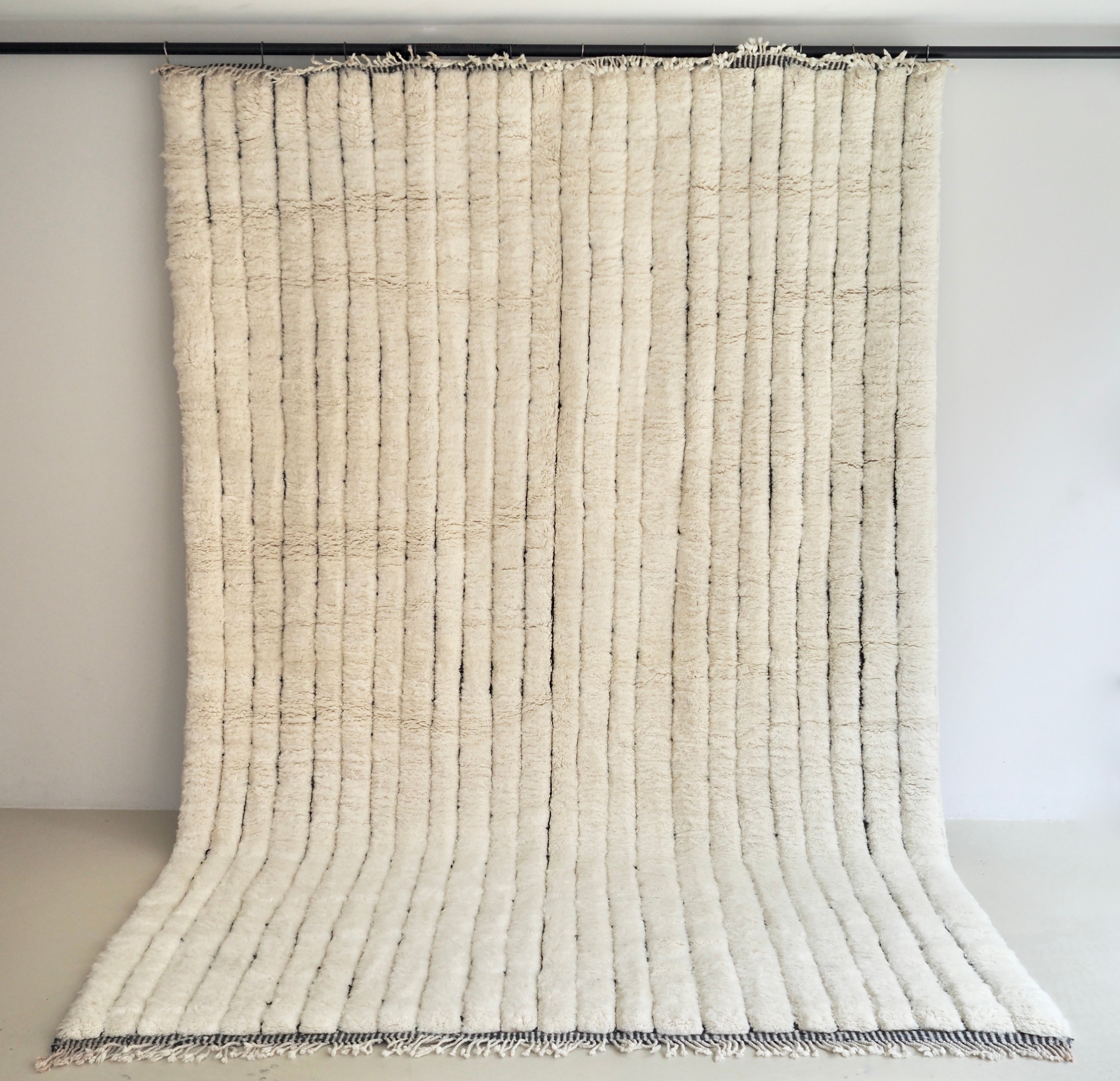 Fluffy Woven Rug Zohra – The Weavery Shop