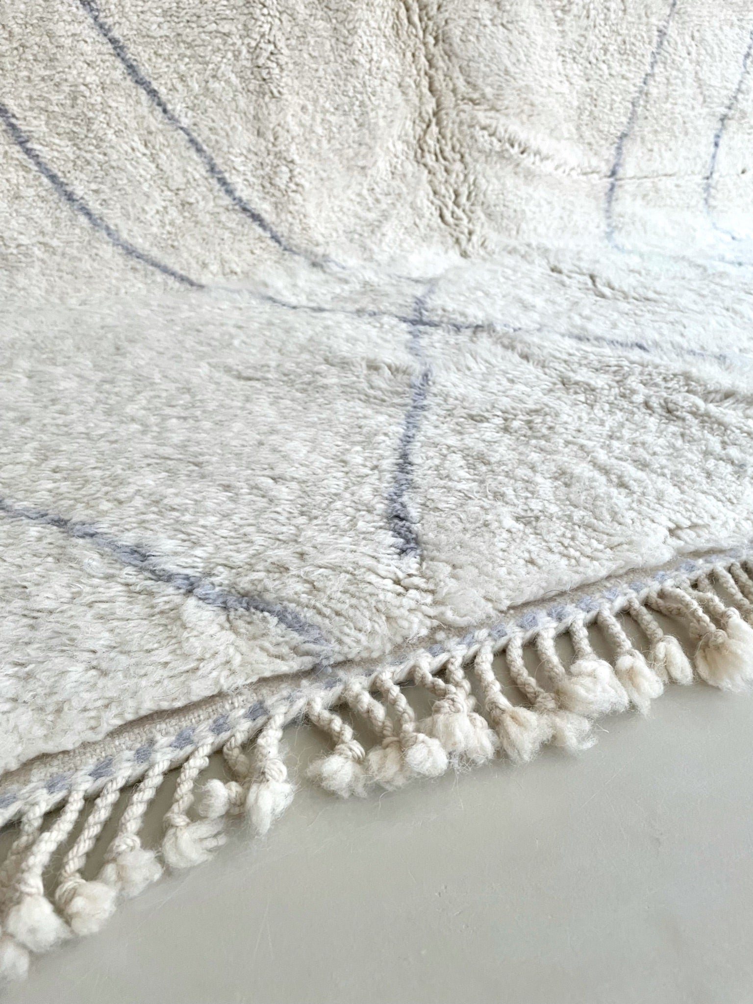 Fluffy Woven Rug Itto