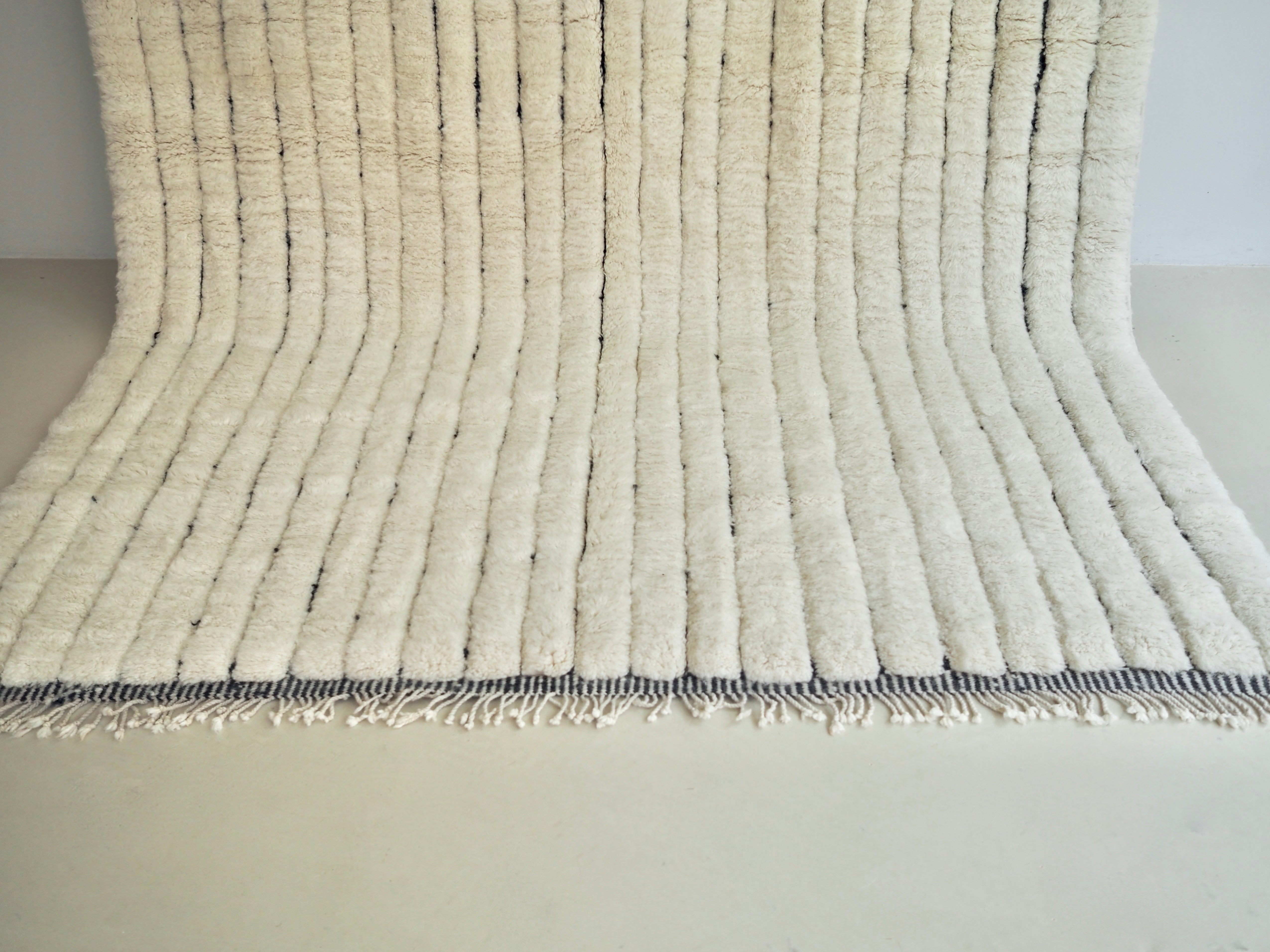 Fluffy Woven Rug Zohra – The Weavery Shop