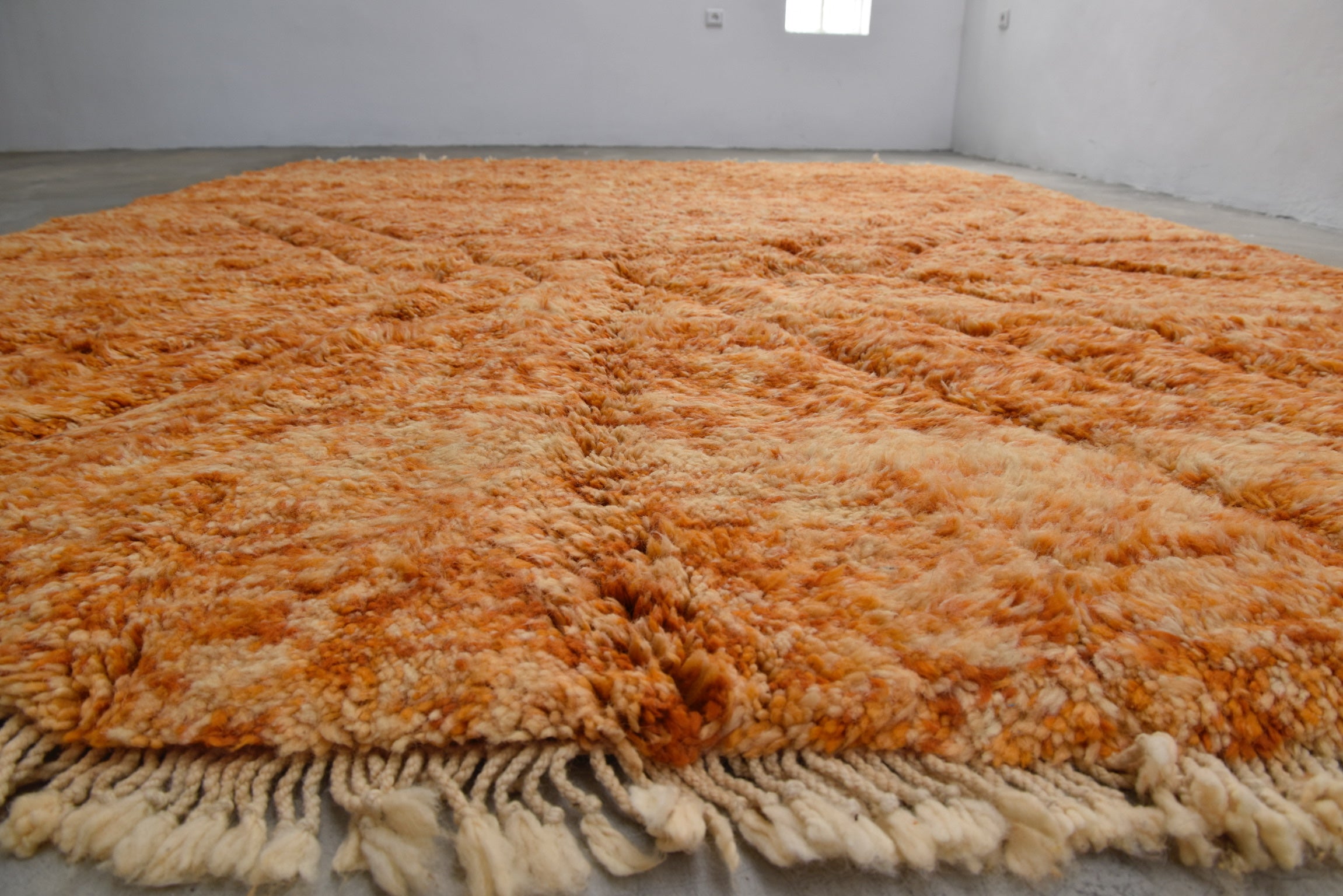 Fluffy Woven Rug Itto