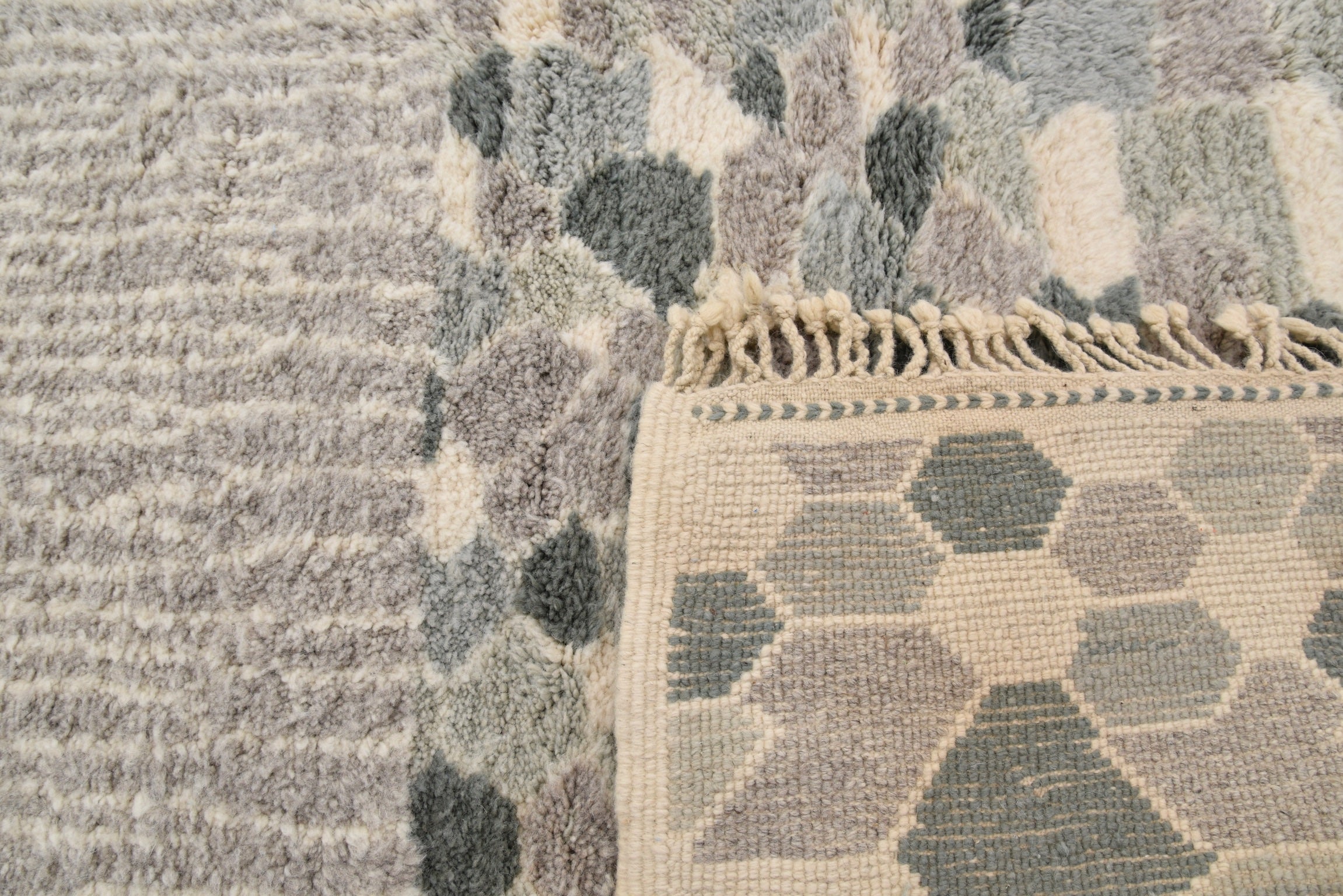 Fluffy Woven Rug Tizizua