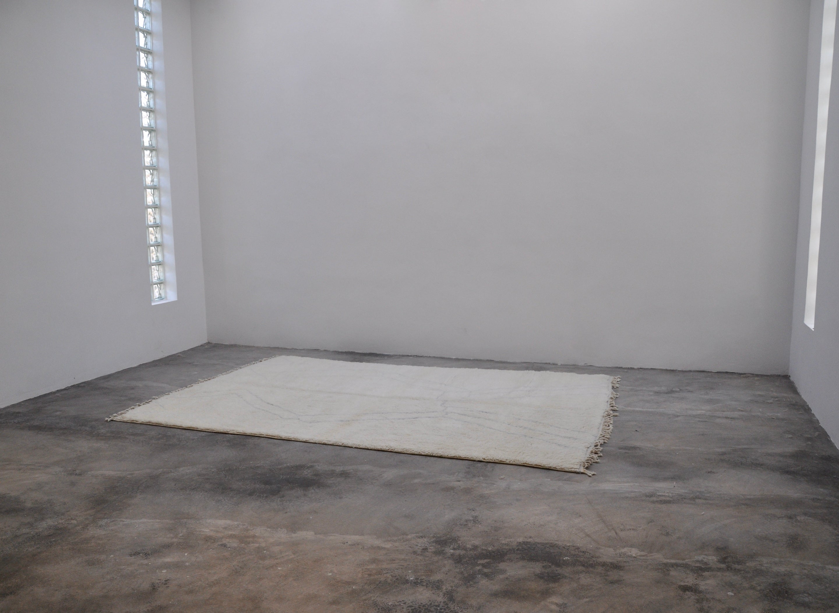 Fluffy Woven Rug Itto