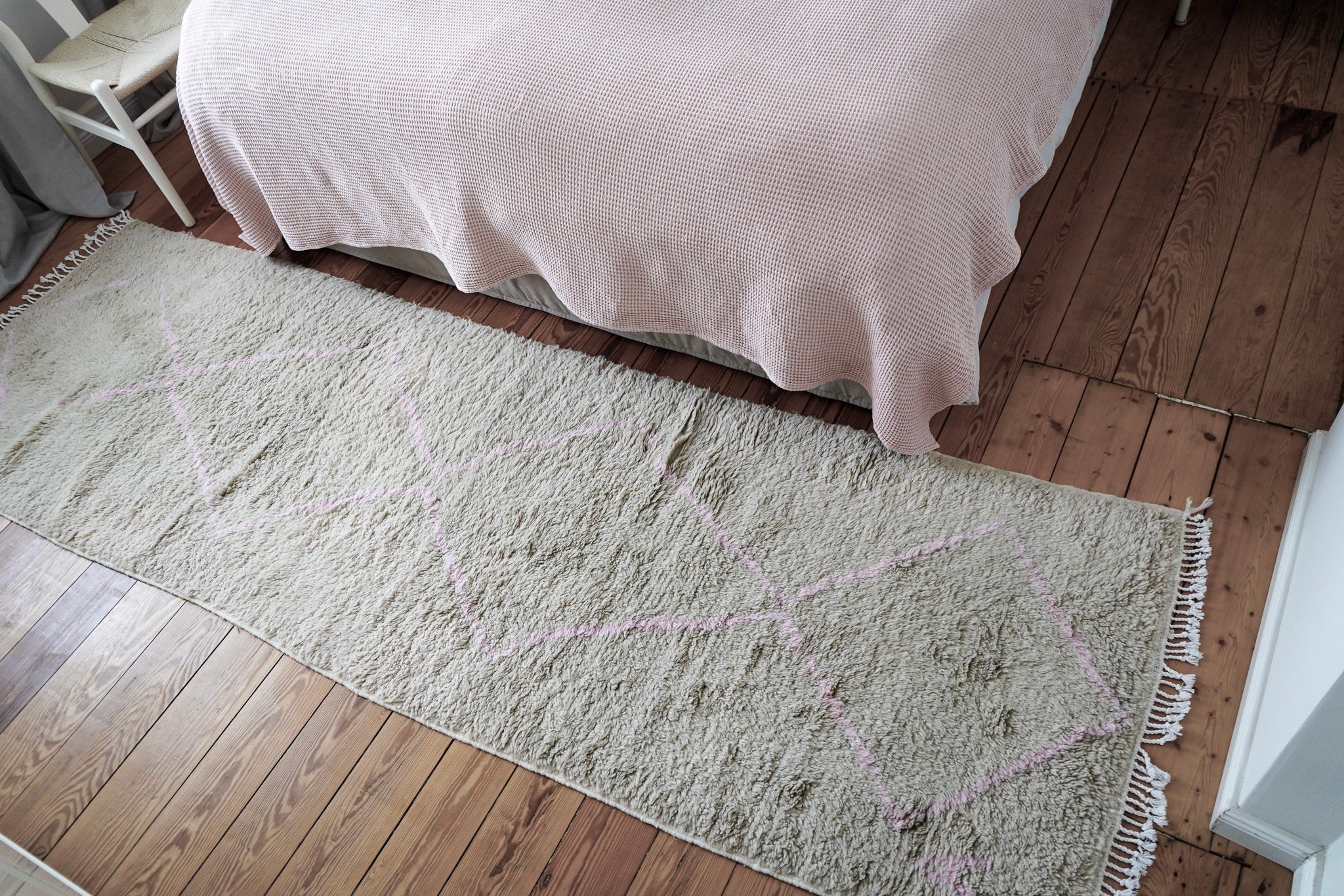 Fluffy Woven Rug The Pink Diamond