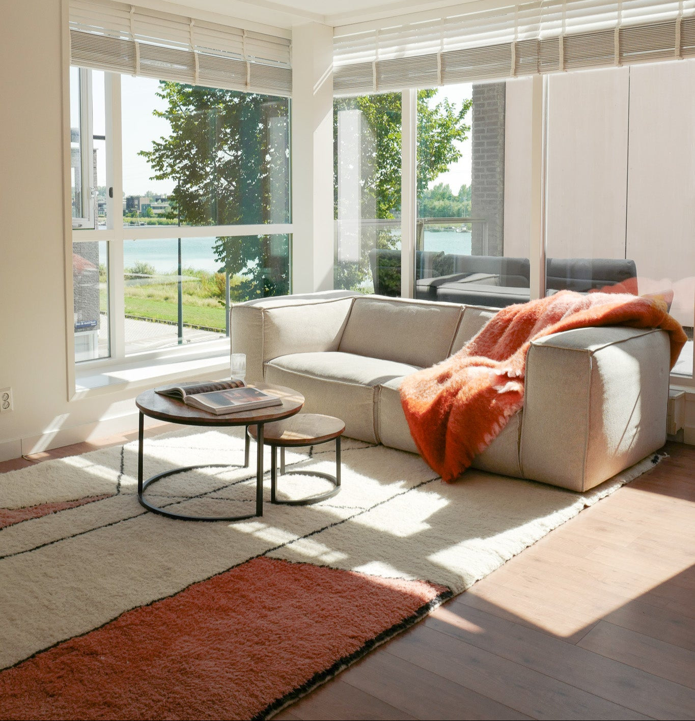 Fluffy Woven Rug Fattih